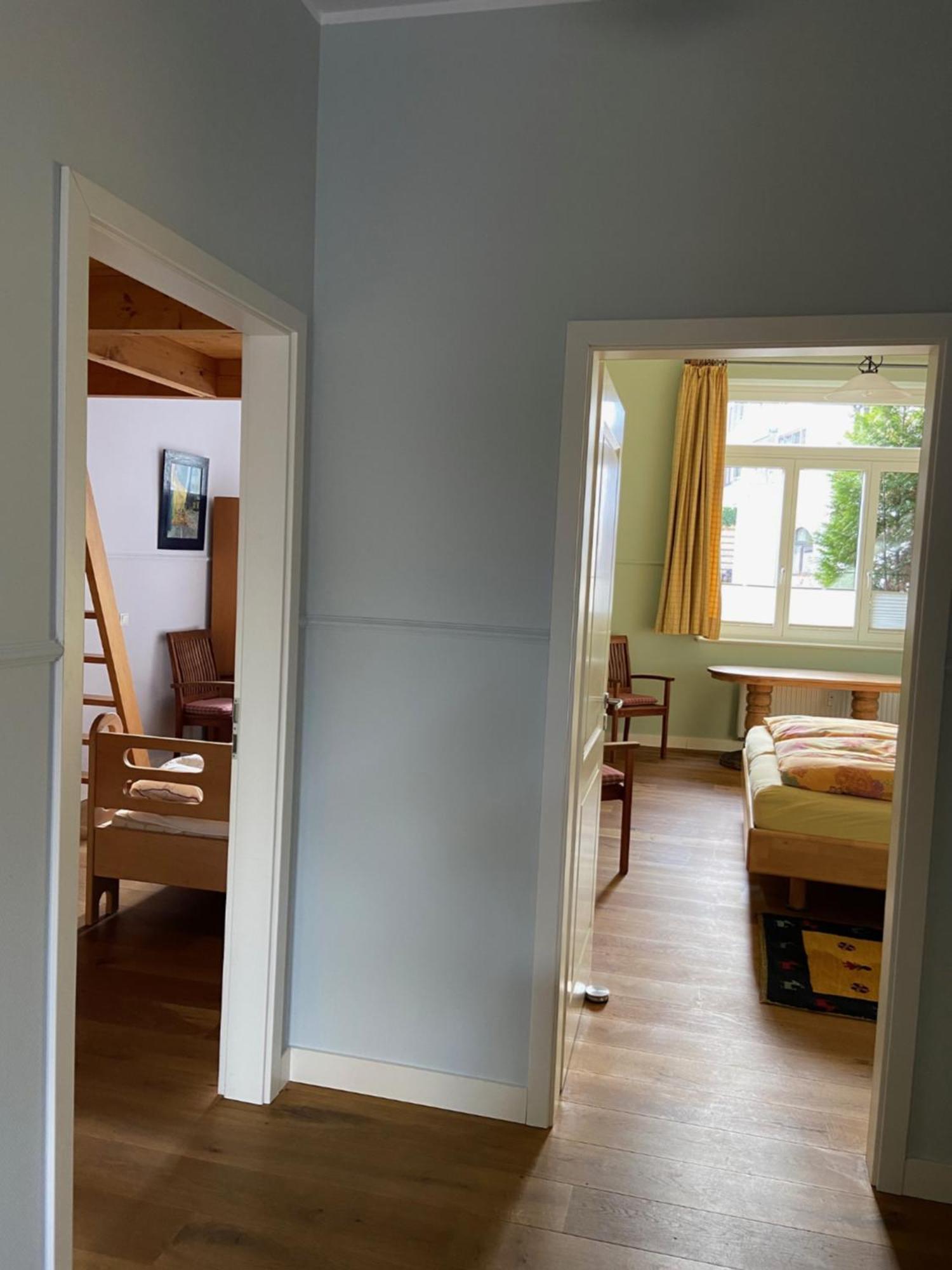Fewo Mit 2 Schlafzimmern, Wohnkueche, Terrasse Bonn Eksteriør bilde