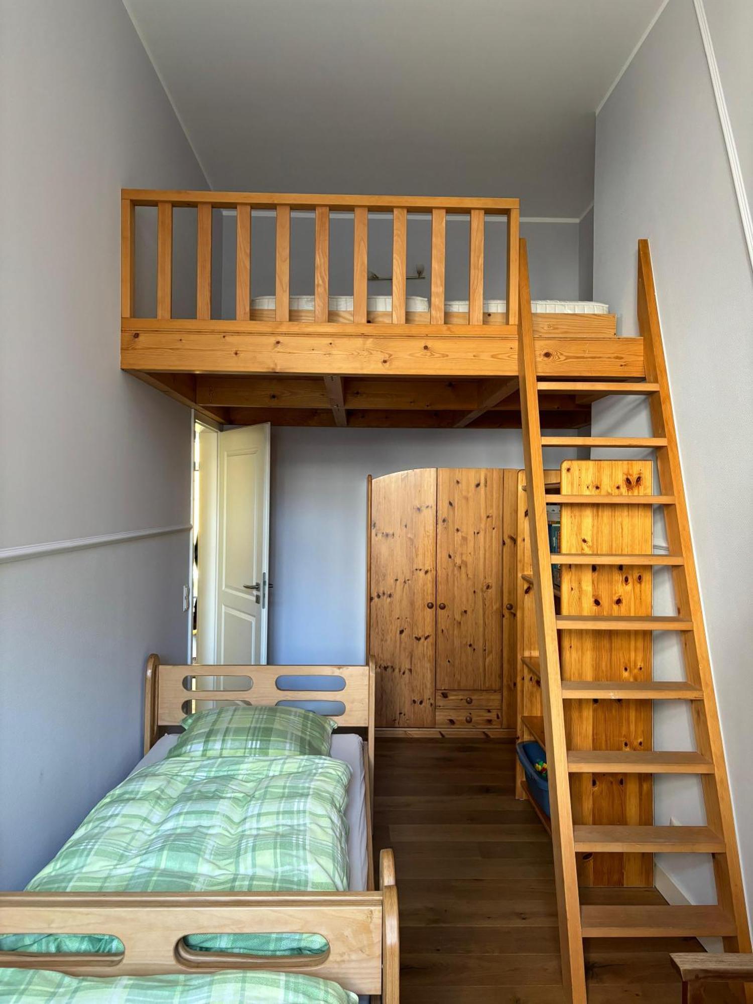 Fewo Mit 2 Schlafzimmern, Wohnkueche, Terrasse Bonn Eksteriør bilde